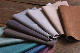 Диваны в интерьере гостиной-32, Премиальная ткань обивки диванов